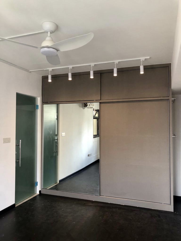BEDROOM 26