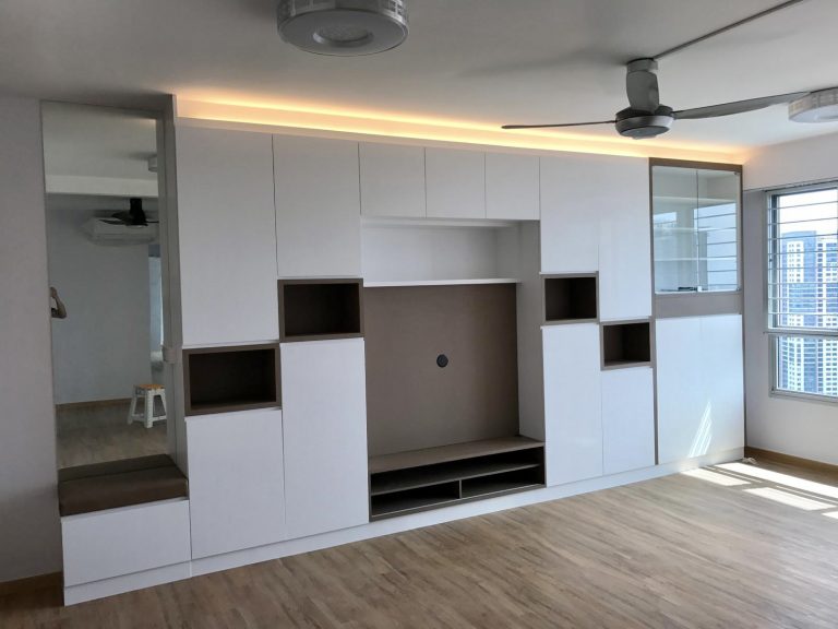 LIVING ROOM 28