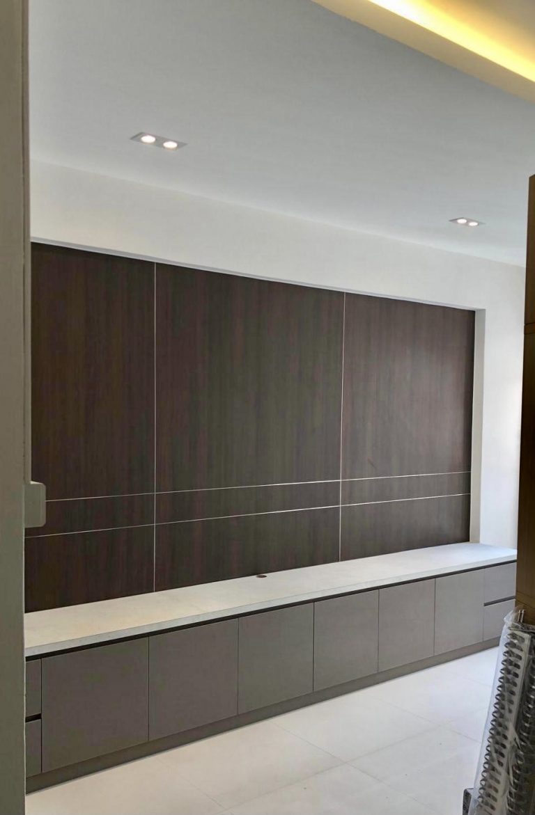 LIVING ROOM 31