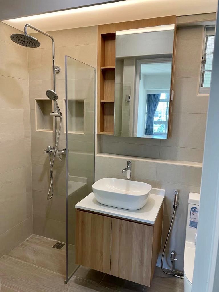TOILET 3